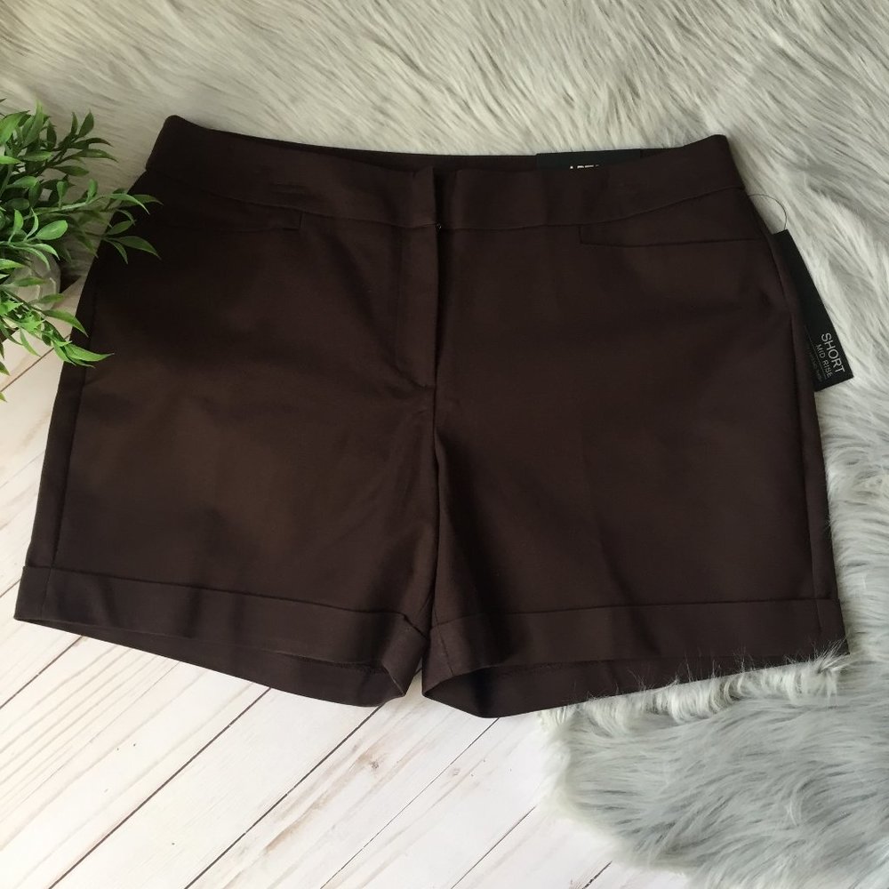 Apt. 9 Mid Rise City Short Brown Womens Sz 14